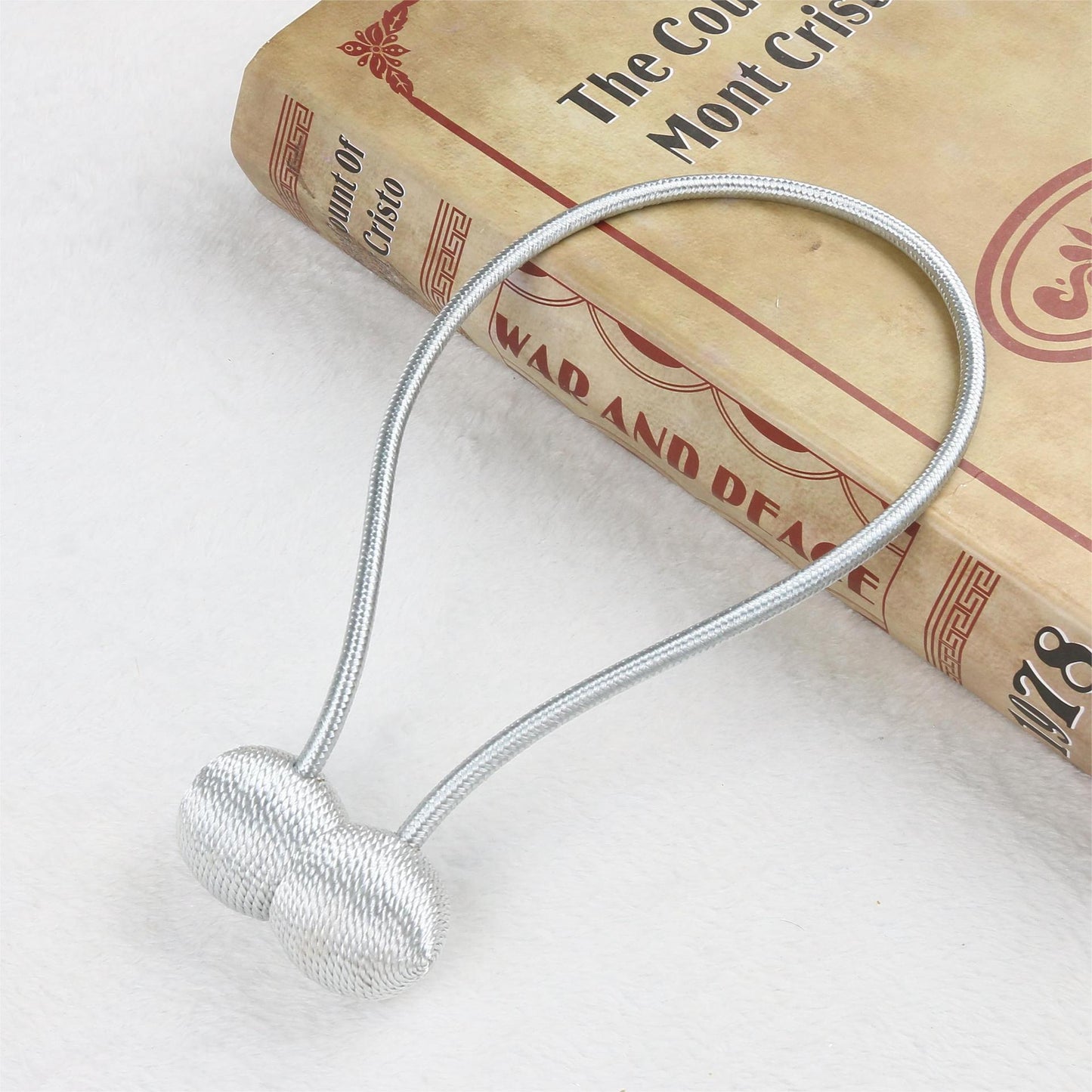 Magnetic curtain drawstring
