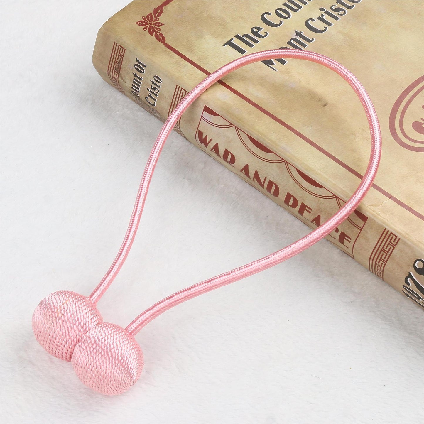 Magnetic curtain drawstring