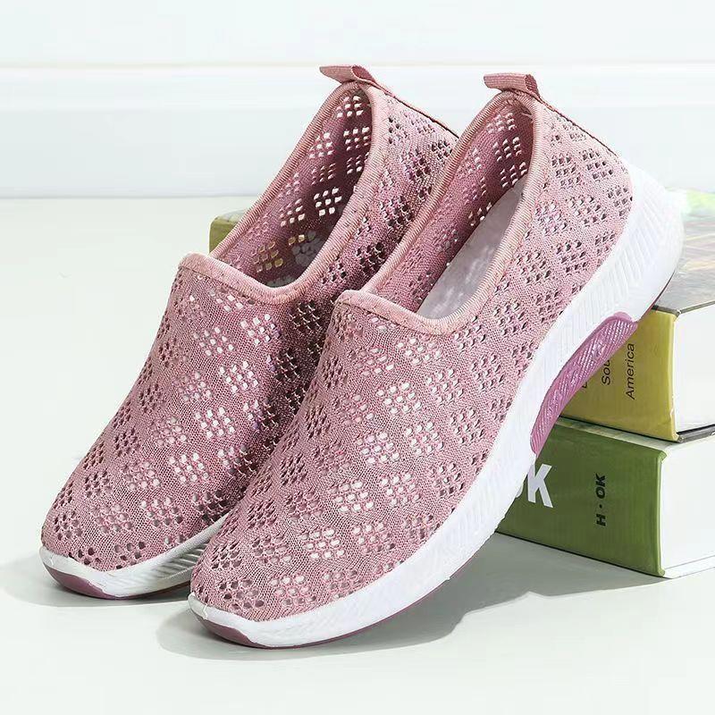 Breathable casual shoes soft-soled anti-slip summer net shoes