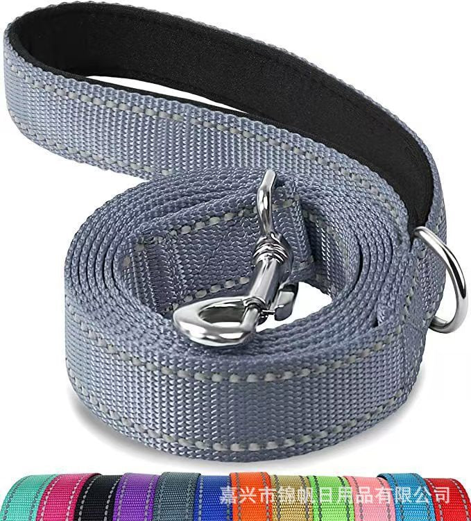 Pet traction rope medium dog explosion-proof flush direct reflective dog hand guard training rope traction belt