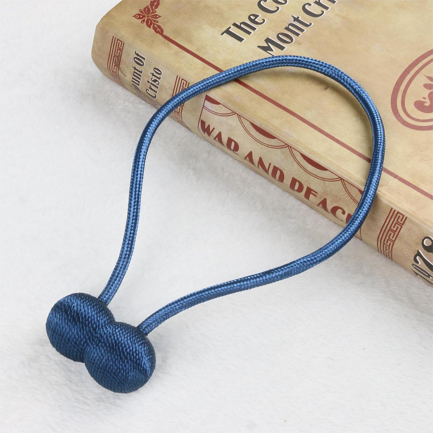 Magnetic curtain drawstring