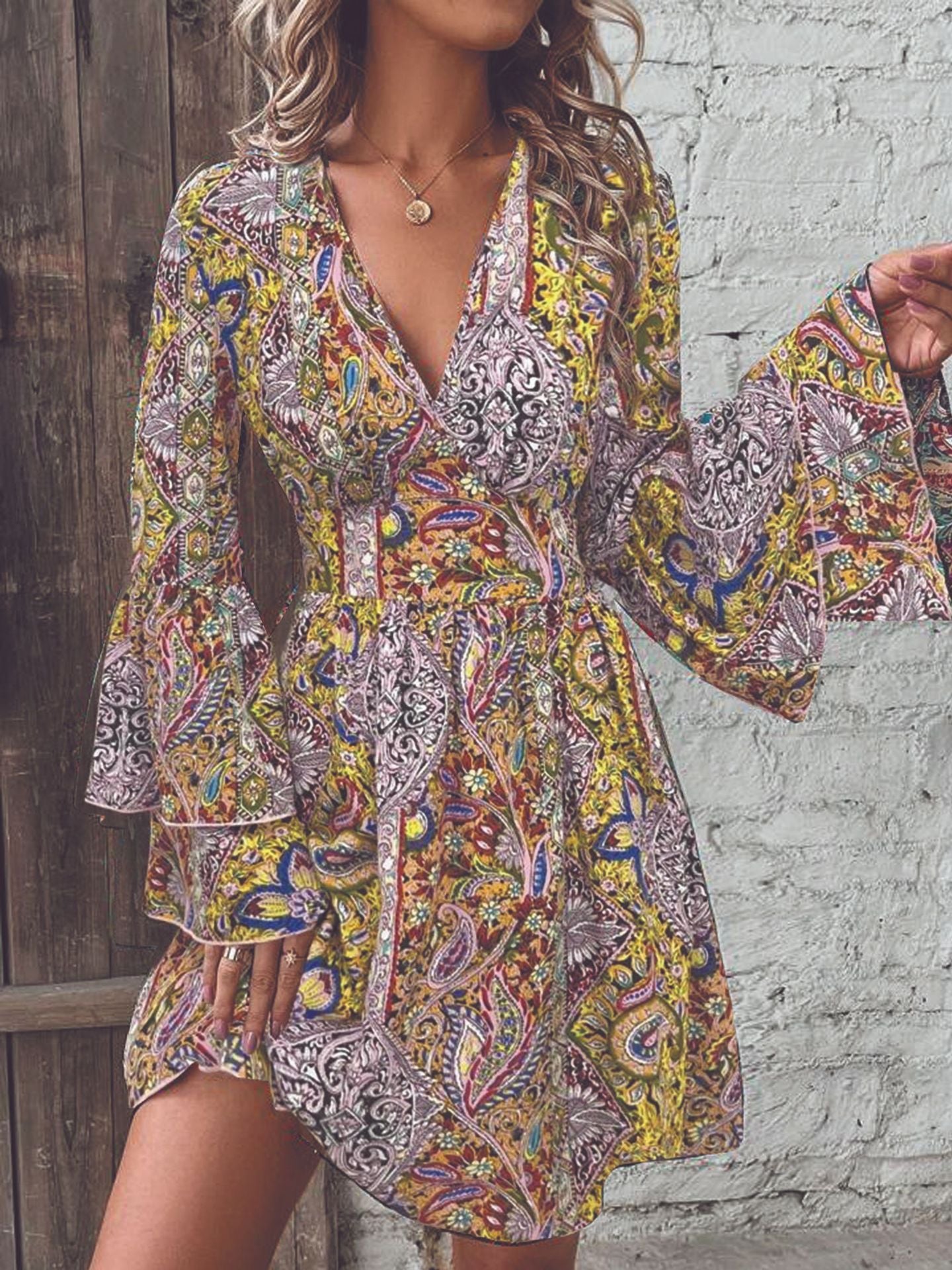 Elegant Women's Paisley Printed V-neck Dress